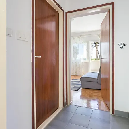 Apartment By The Sea Kastel Stafilic, - 21145