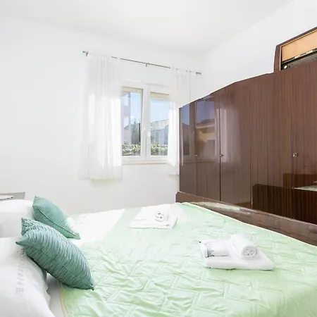 By The Sea Kastel Stafilic, - 21145 Apartment